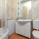 アパート Sanja B4+1